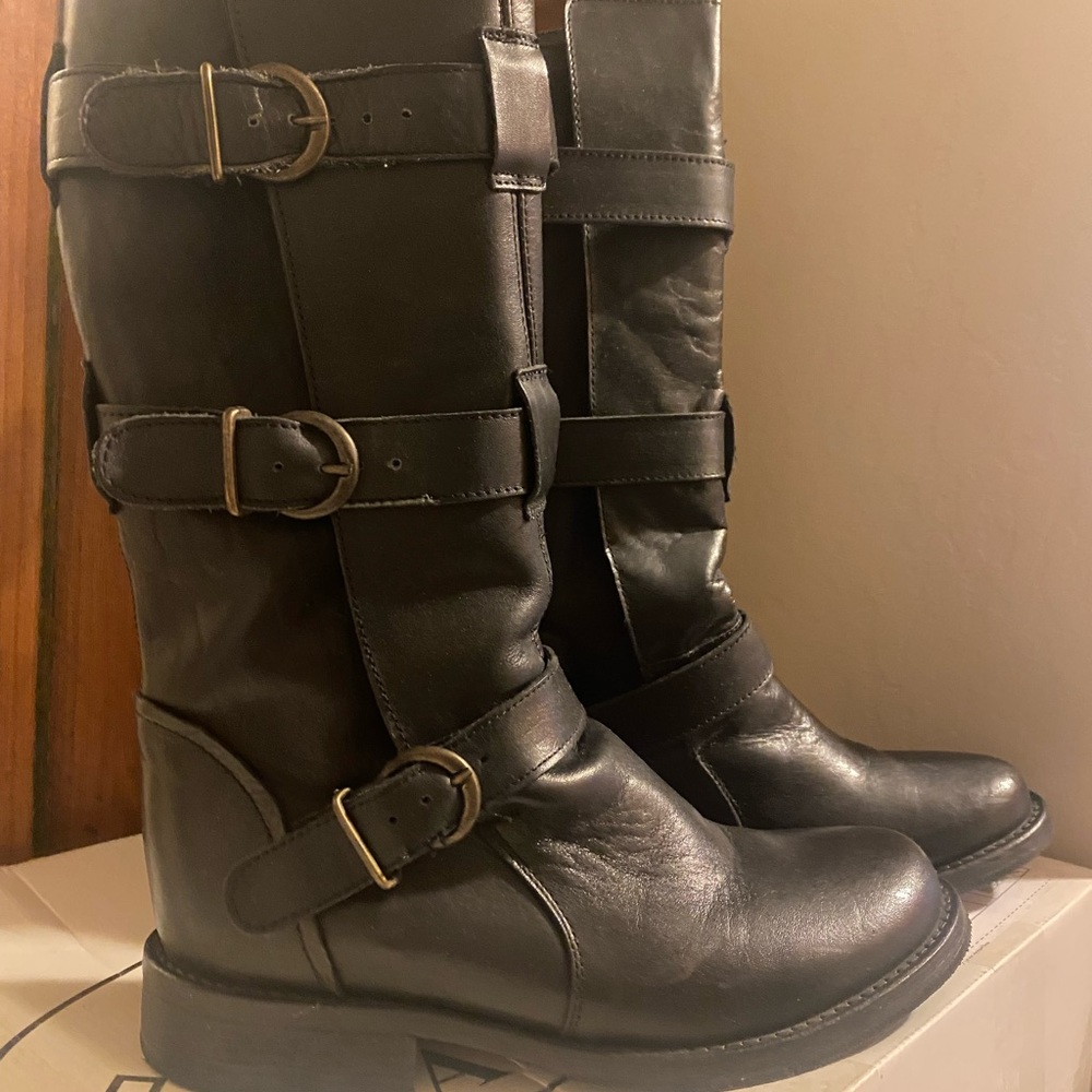 Steve Madden Buckle Boots 8